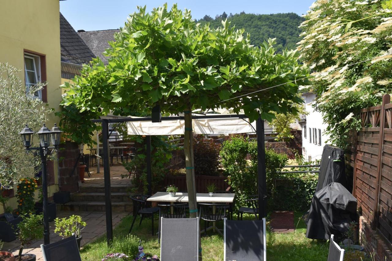 Landgasthof Zur Sonne Enkirch Buitenkant foto