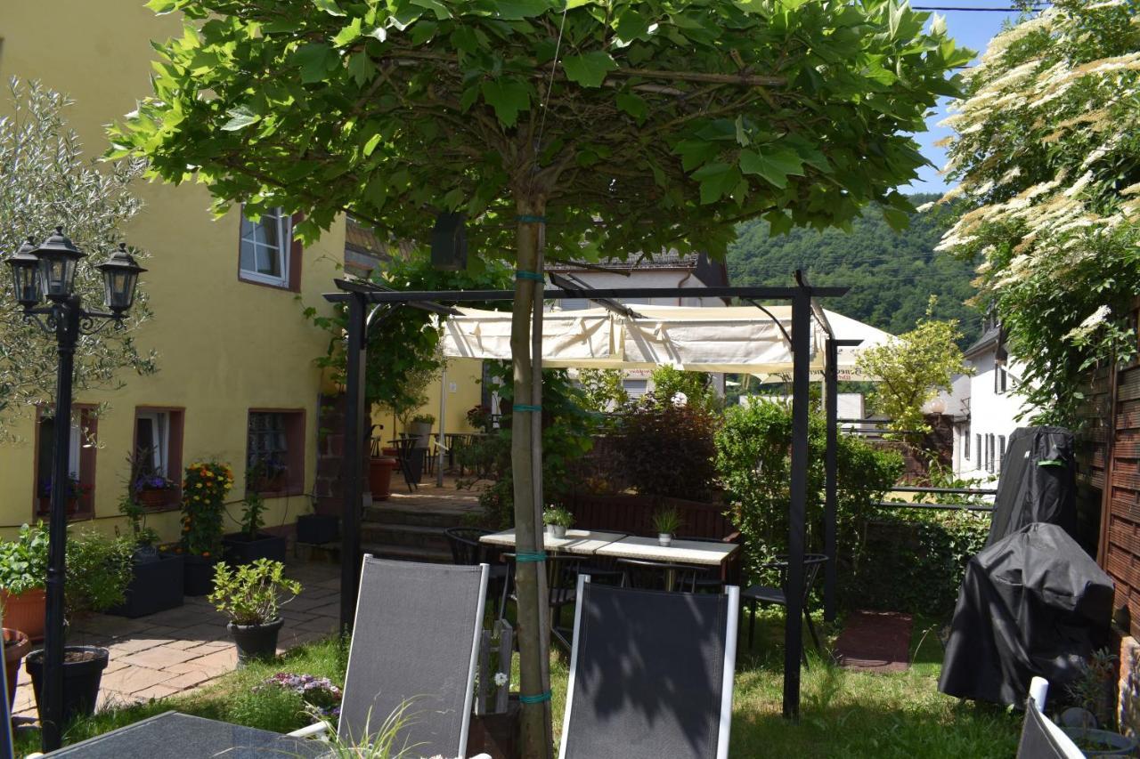 Landgasthof Zur Sonne Enkirch Buitenkant foto