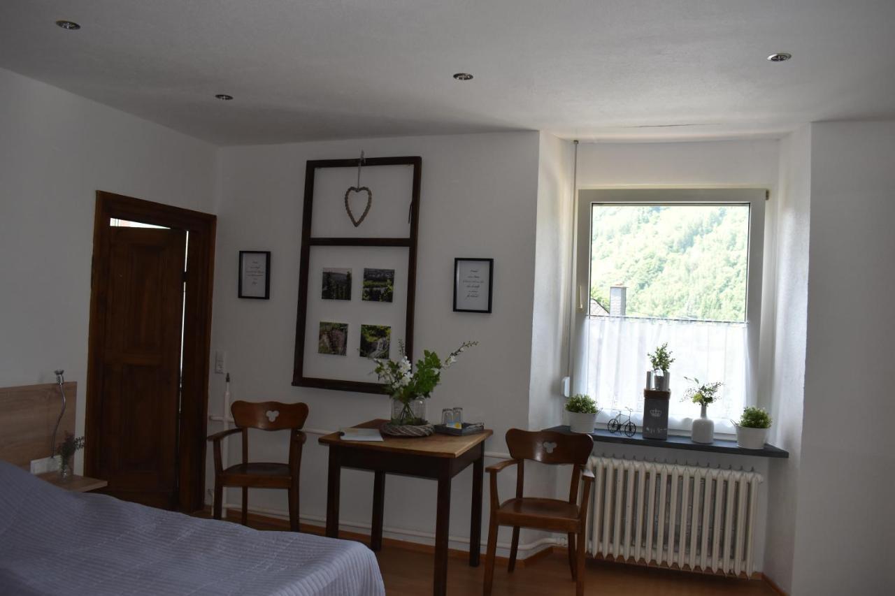 Landgasthof Zur Sonne Enkirch Buitenkant foto