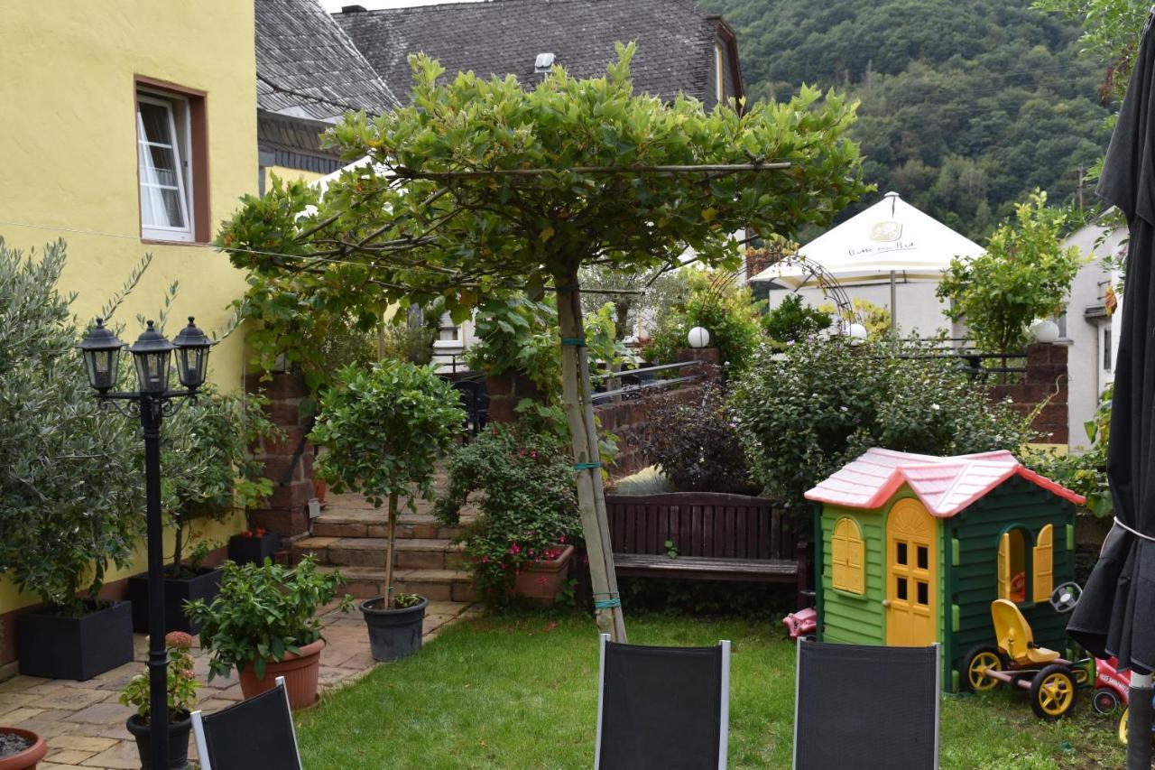 Landgasthof Zur Sonne Enkirch Buitenkant foto